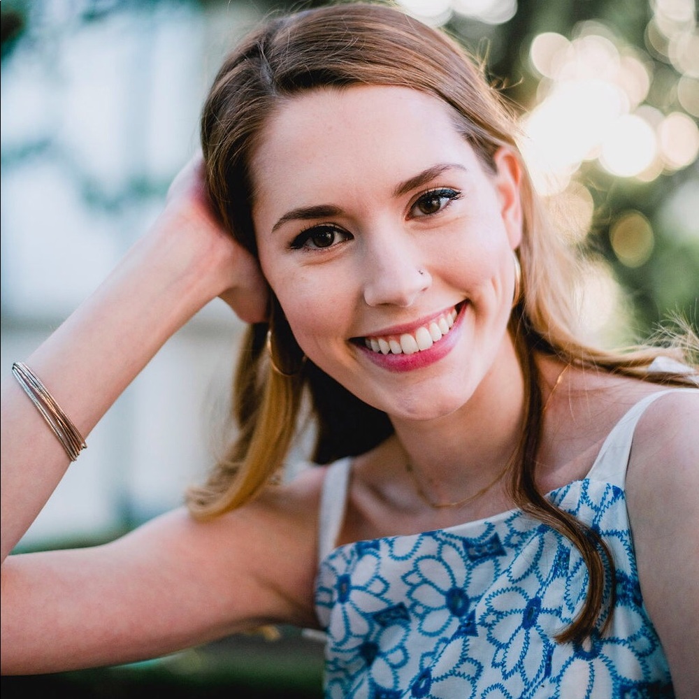 Meet your Posher, Claire